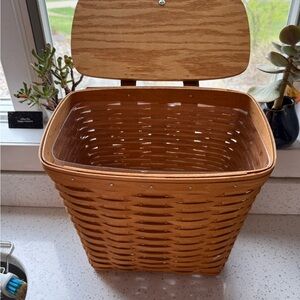 Vintage Longaberger Hostess Lidded Mail Basket with protective insert 1994